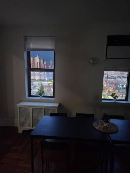 Апартаменты Elegant 2 Bed Gem! Mins From Nyc Юнион-Сити Экстерьер фото