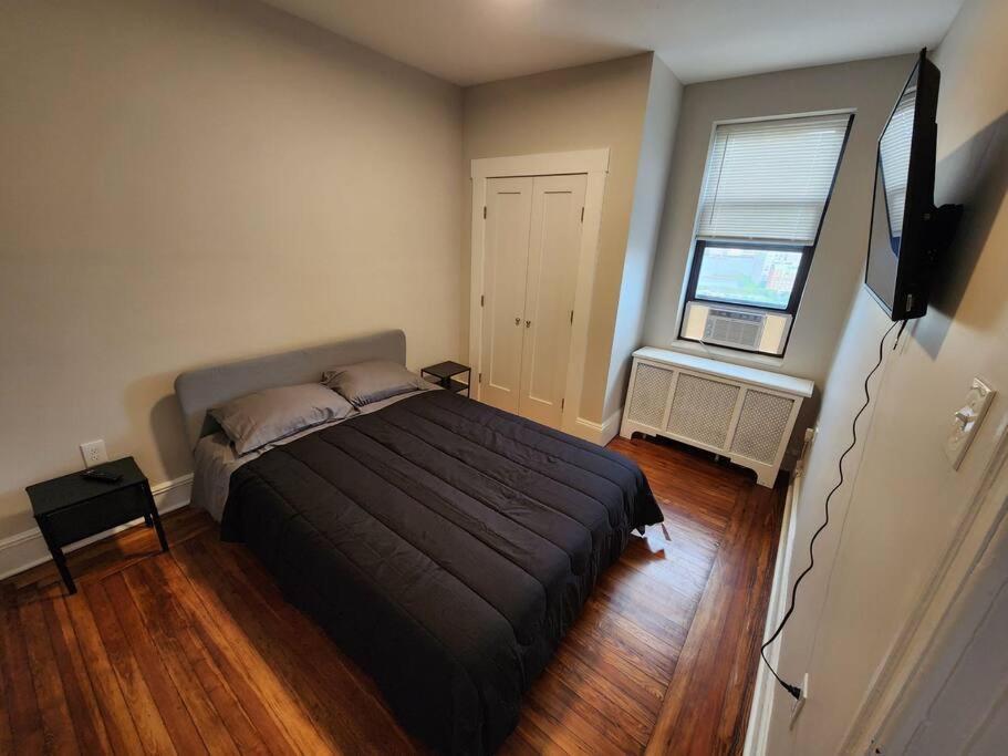 Апартаменты Elegant 2 Bed Gem! Mins From Nyc Юнион-Сити Экстерьер фото